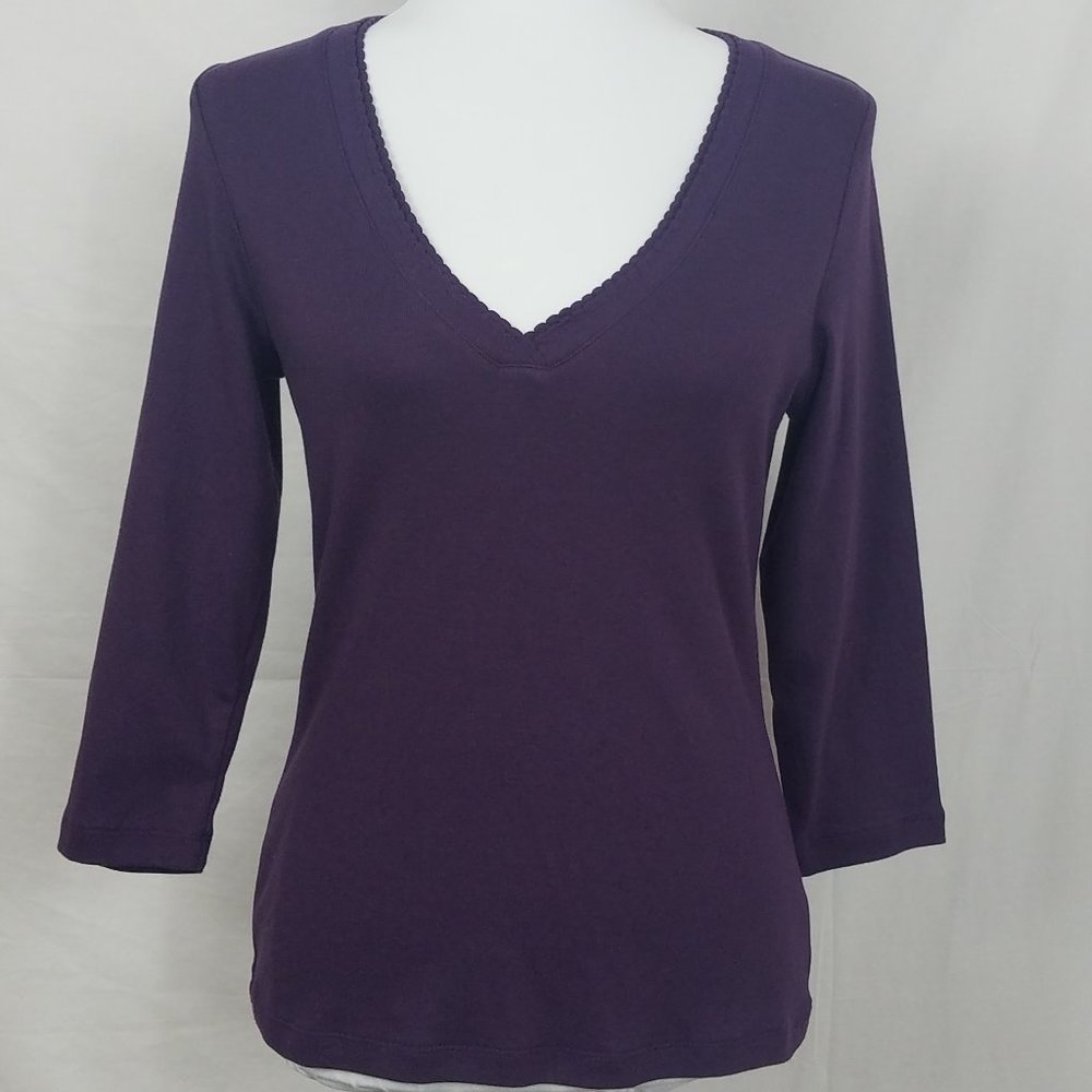 Villager by Liz Clairborne V-neck Size M